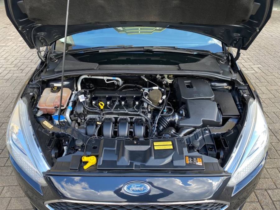 FORD - FOCUS - 2016/2016 - Cinza - R$ 56.900,00