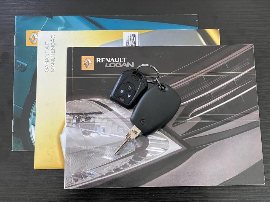 RENAULT - LOGAN - 2008/2008 - Preta - R$ 24.900,00