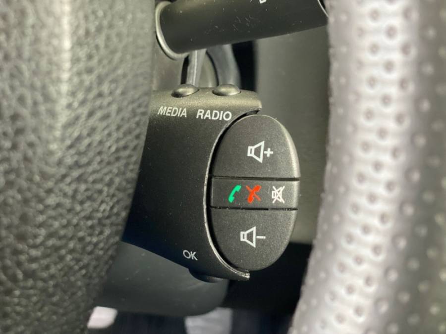 RENAULT - DUSTER - 2014/2014 - Preta - R$ 52.900,00