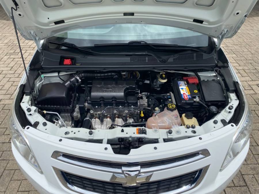 CHEVROLET - COBALT - 2012/2013 - Branca - R$ 42.900,00