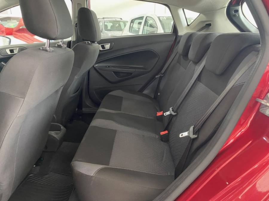 FORD - FIESTA - 2018/2019 - Vermelha - R$ 61.900,00