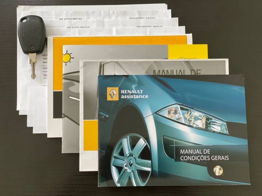 RENAULT - SANDERO - 2011/2011 - Prata - R$ 29.900,00