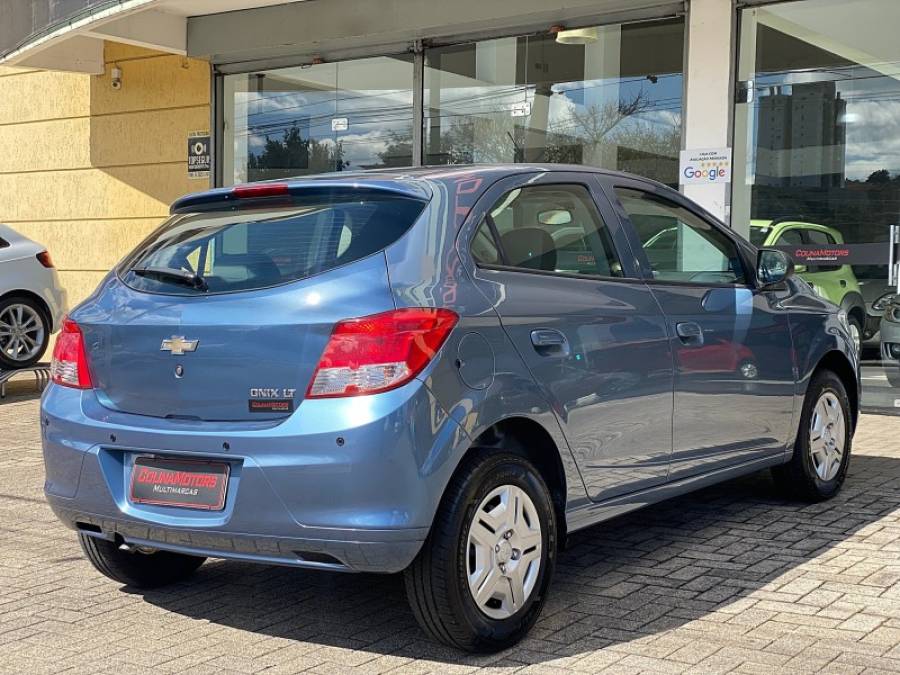 CHEVROLET - ONIX - 2014/2015 - Azul - R$ 46.900,00
