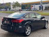 FORD - FOCUS - 2015/2016 - Preta - R$ 59.900,00