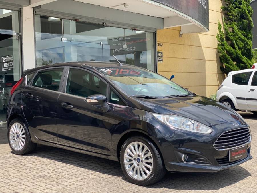 FORD - FIESTA - 2014/2014 - Preta - R$ 47.900,00