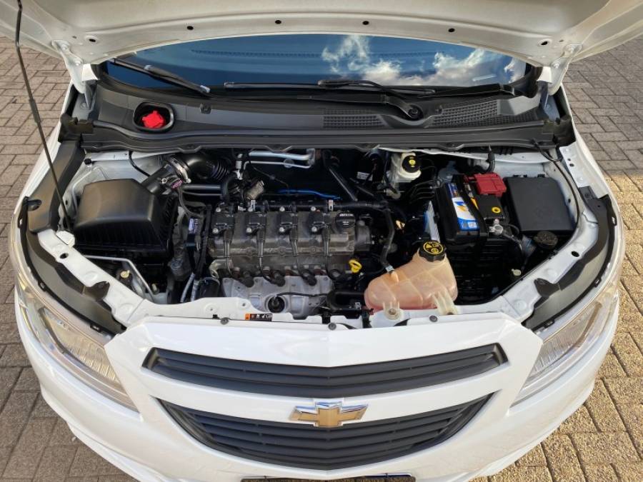 CHEVROLET - ONIX - 2017/2017 - Branca - R$ 47.900,00