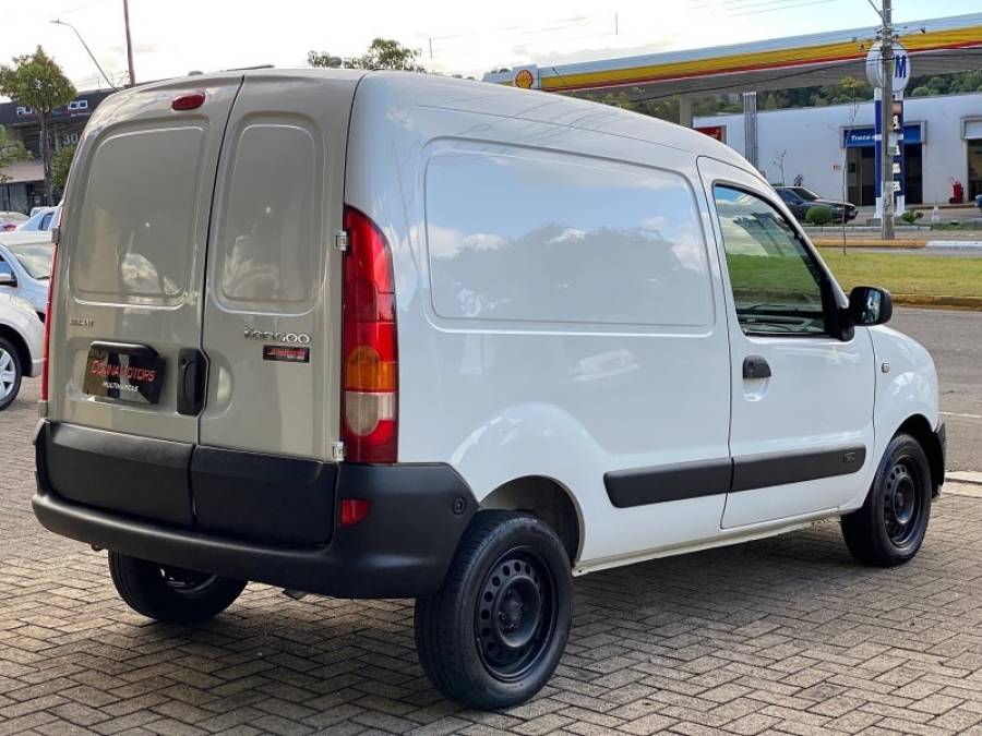 RENAULT - KANGOO - 2018/2018 - Branca - R$ 60.900,00