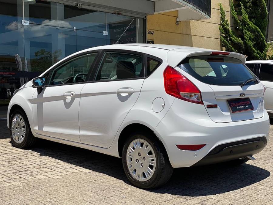 FORD - FIESTA - 2019/2019 - Branca - R$ 59.900,00