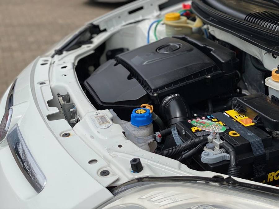 FIAT - PALIO - 2013/2013 - Branca - R$ 39.900,00