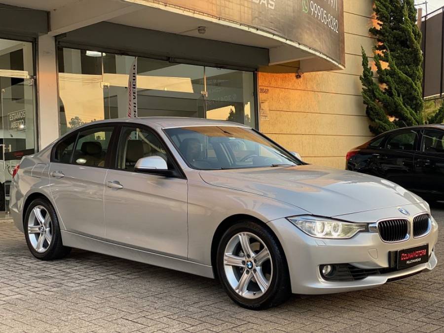 BMW - 320I - 2014/2014 - Prata - R$ 90.900,00