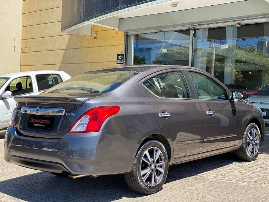 NISSAN - VERSA - 2019/2020 - Cinza - R$ 67.900,00
