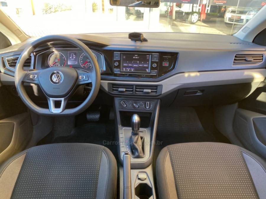 VOLKSWAGEN - POLO - 2018/2019 - Branca - R$ 74.900,00