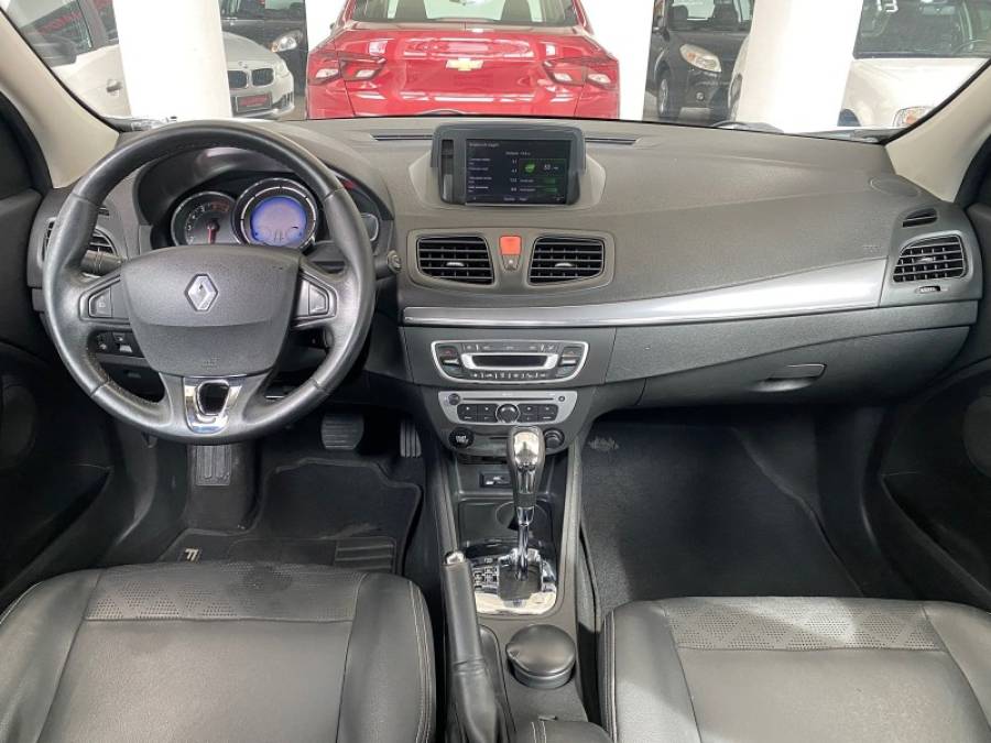 RENAULT - FLUENCE - 2016/2016 - Branca - R$ 54.900,00