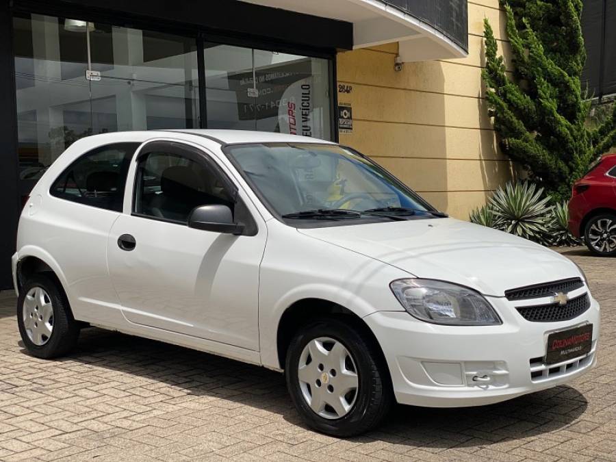 CHEVROLET - CELTA - 2013/2013 - Branca - R$ 28.900,00