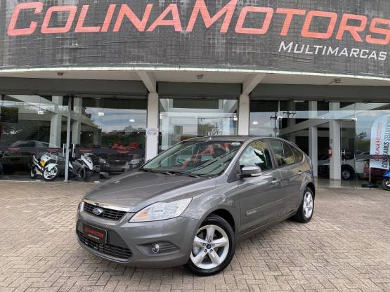 FORD - FOCUS - 2012/2013 - Cinza - R$ 45.900,00