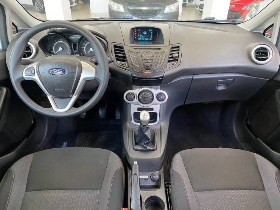 FORD - FIESTA - 2019/2019 - Branca - R$ 59.900,00