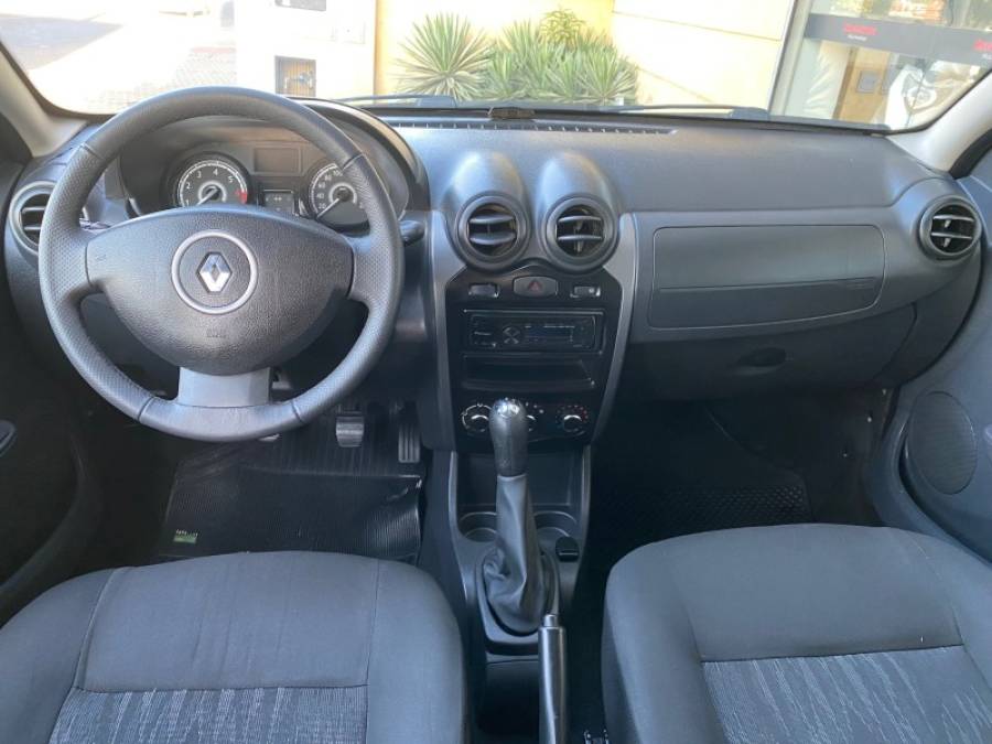 RENAULT - SANDERO - 2014/2014 - Branca - R$ 32.900,00