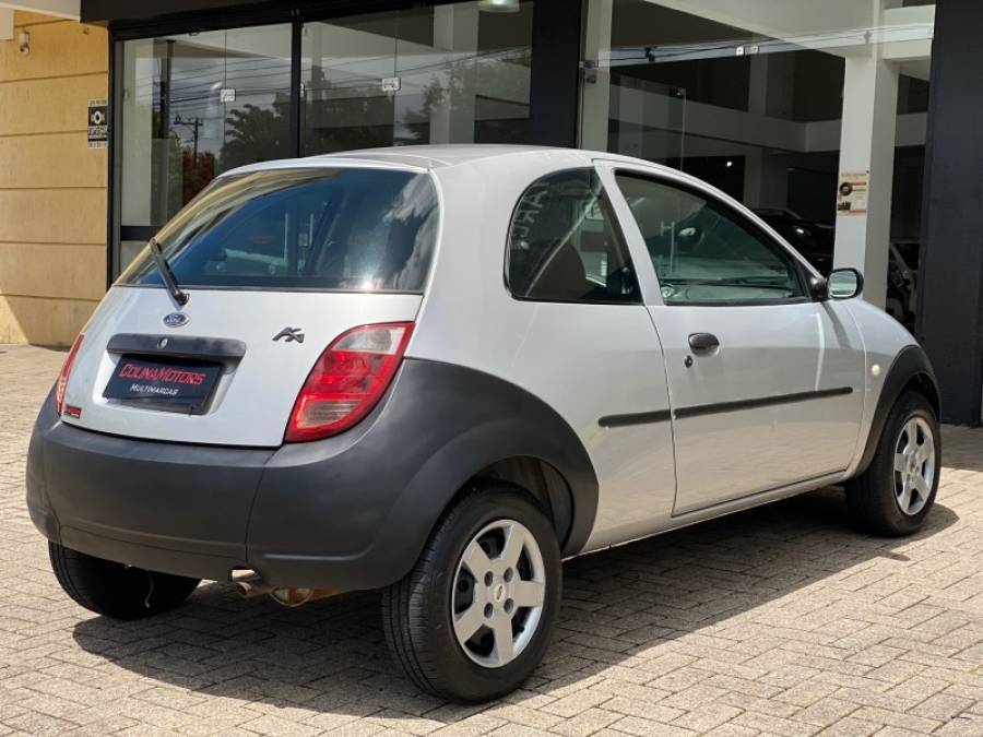 FORD - KA - 2005/2005 - Prata - R$ 16.900,00