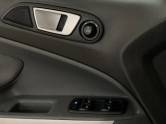 FORD - ECOSPORT - 2014/2015 - Branca - R$ 59.900,00