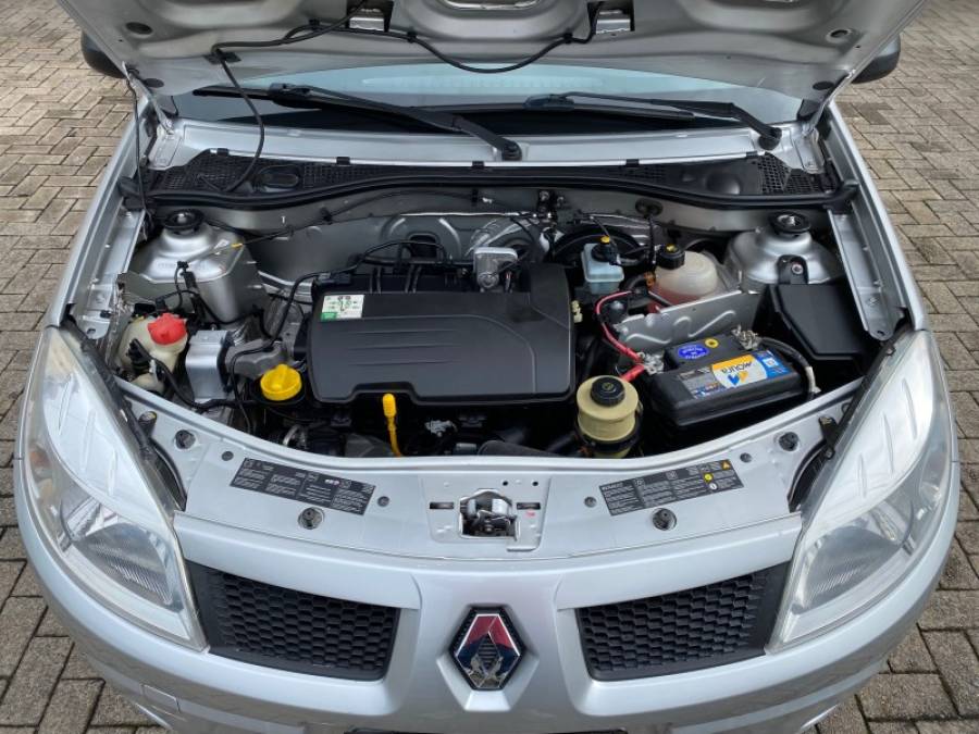 RENAULT - SANDERO - 2010/2011 - Prata - R$ 26.900,00