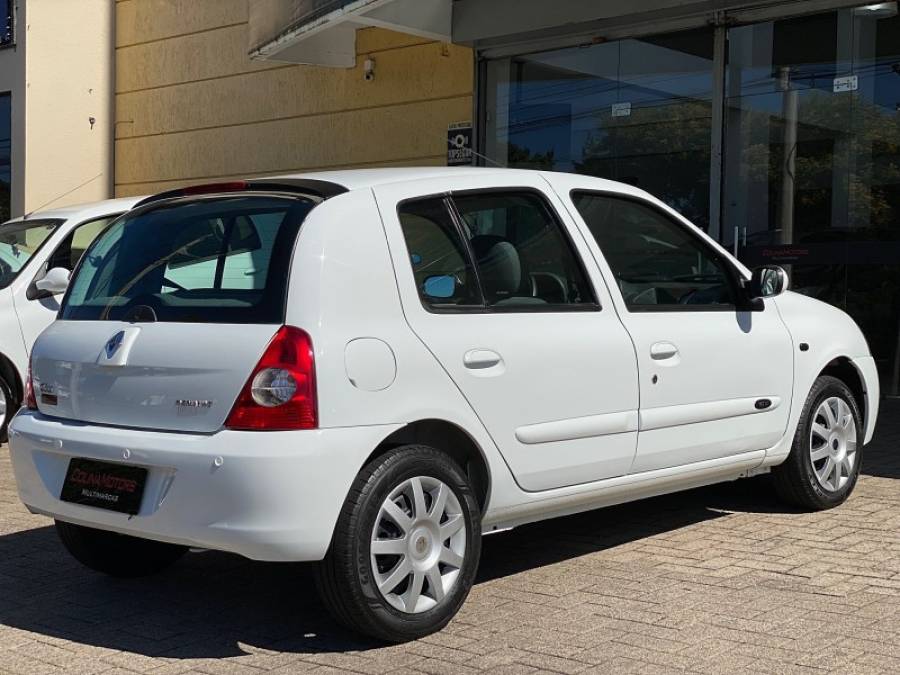 RENAULT - CLIO - 2010/2011 - Branca - R$ 25.900,00