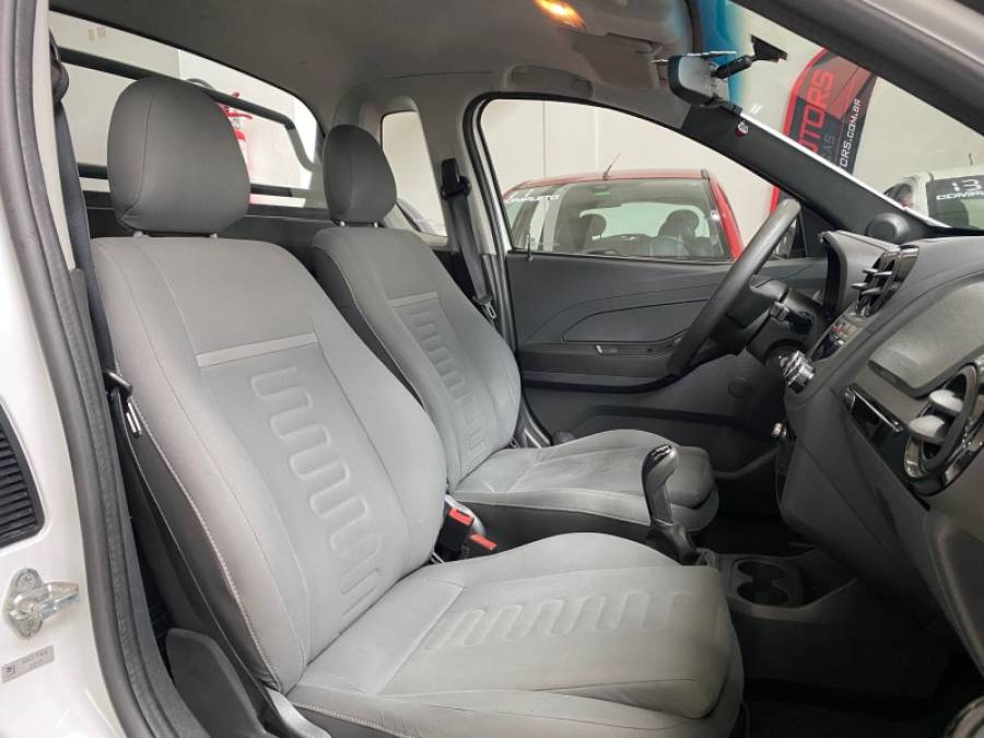 CHEVROLET - MONTANA - 2011/2011 - Branca - R$ 39.900,00