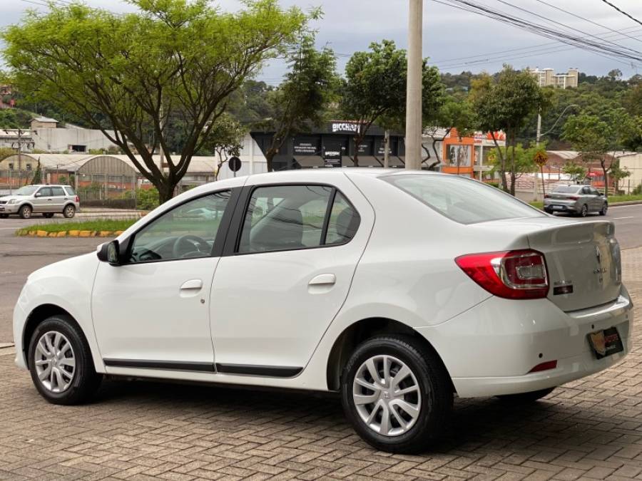 RENAULT - LOGAN - 2015/2015 - Branca - R$ 38.900,00