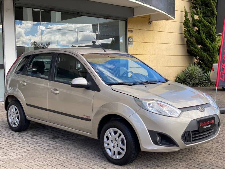 FORD - FIESTA - 2012/2012 - Bege - R$ 33.900,00