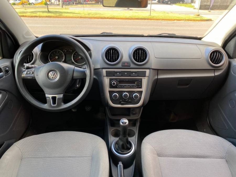 VOLKSWAGEN - VOYAGE - 2013/2013 - Branca - R$ 37.900,00