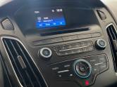 FORD - FOCUS - 2016/2016 - Preta - R$ 60.900,00