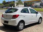 CHEVROLET - ONIX - 2013/2013 - Branca - R$ 45.900,00