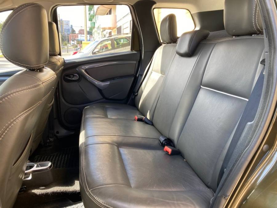 RENAULT - DUSTER - 2014/2015 - Verde - R$ 53.900,00