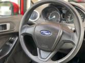 FORD - FIESTA - 2015/2015 - Vermelha - R$ 47.900,00