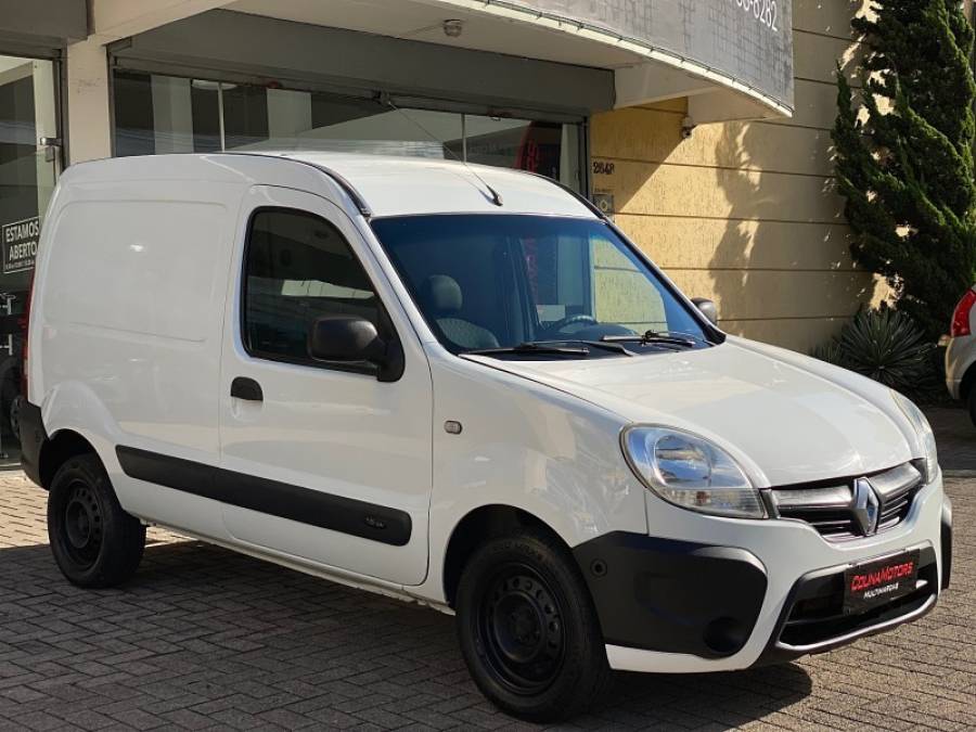 RENAULT - KANGOO - 2018/2018 - Branca - R$ 60.900,00