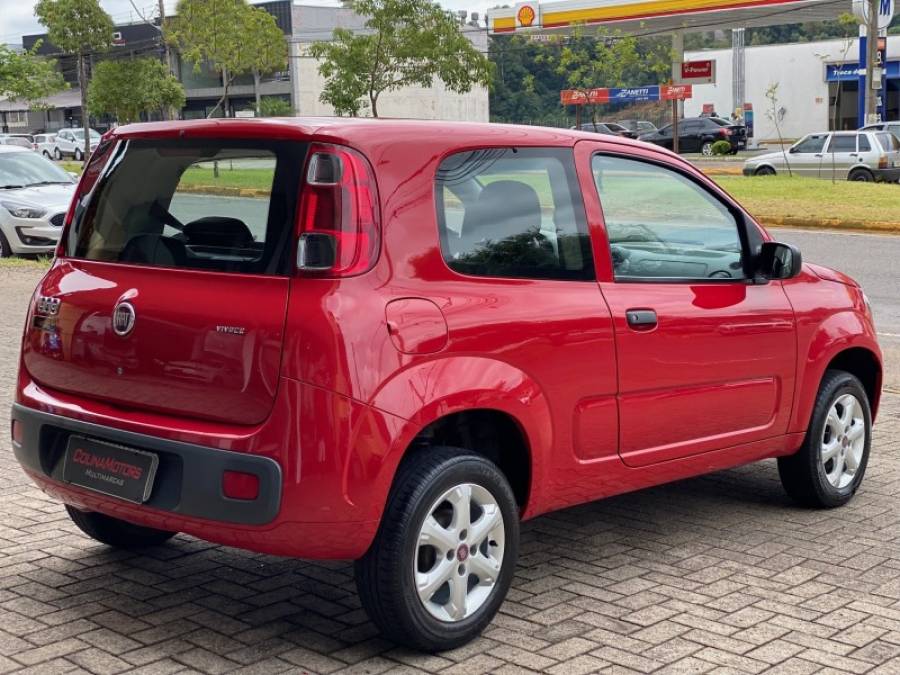 FIAT - UNO - 2016/2016 - Vermelha - R$ 30.900,00