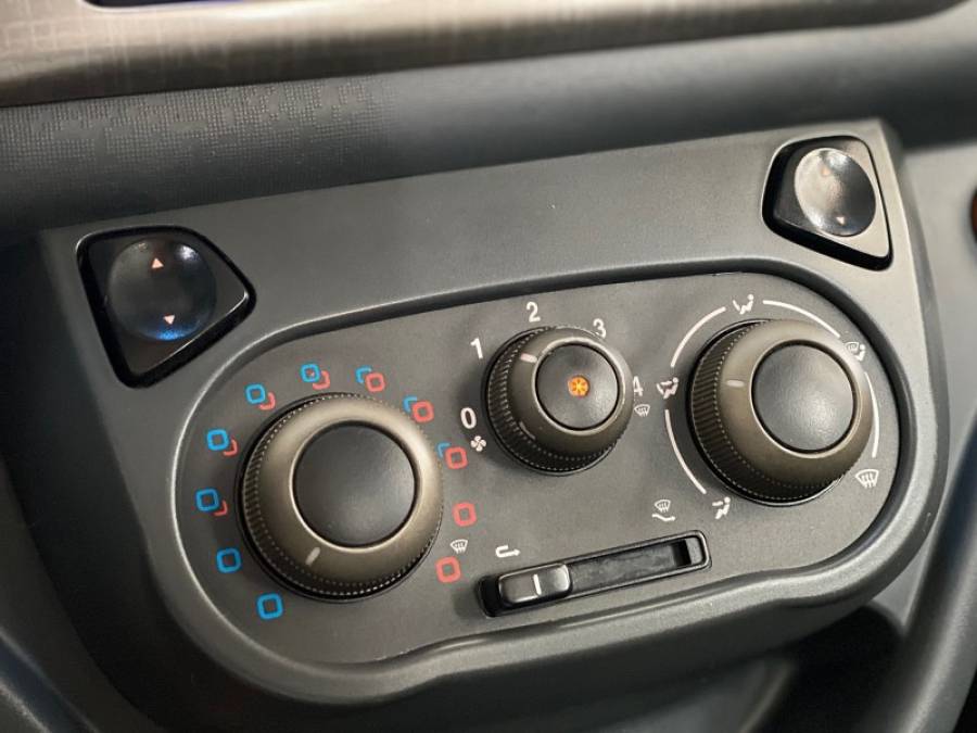 FIAT - UNO - 2012/2012 - Verde - R$ 36.900,00