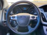 FORD - FOCUS - 2014/2015 - Branca - R$ 56.900,00