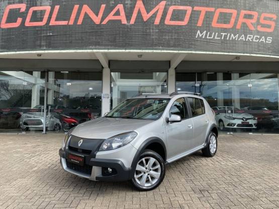 RENAULT - SANDERO - 2014/2014 - Prata - R$ 45.900,00