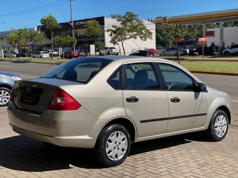 FORD - FIESTA - 2009/2009 - Cinza - R$ 25.900,00