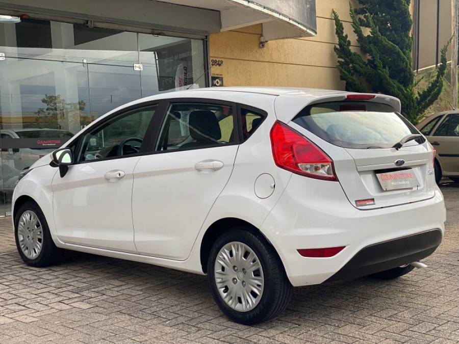 FORD - FIESTA - 2014/2014 - Branca - R$ 46.900,00
