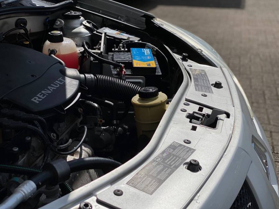 RENAULT - SANDERO - 2009/2009 - Prata - R$ 32.900,00