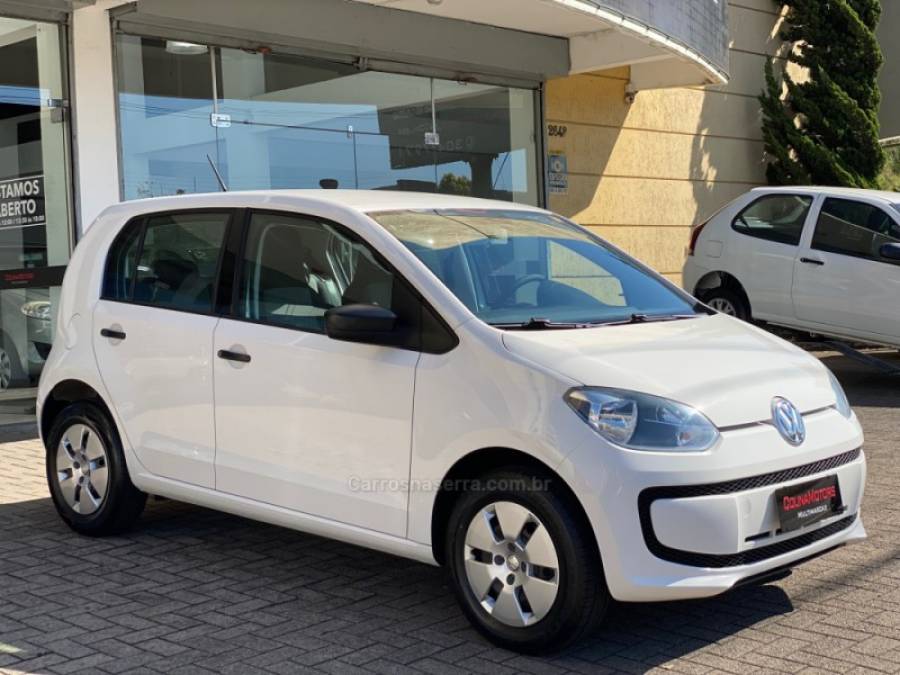 VOLKSWAGEN - UP - 2017/2017 - Branca - R$ 46.900,00