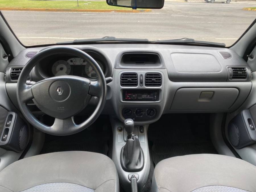 RENAULT - CLIO - 2008/2008 - Preta - R$ 24.900,00