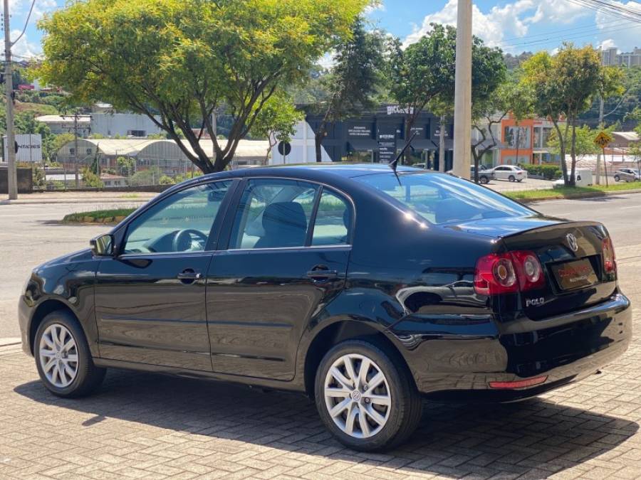 VOLKSWAGEN - POLO SEDAN - 2014/2014 - Preta - R$ 44.900,00