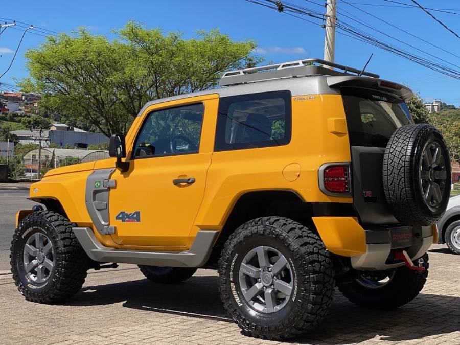 TROLLER - T4 - 2015/2015 - Amarela - R$ 158.900,00