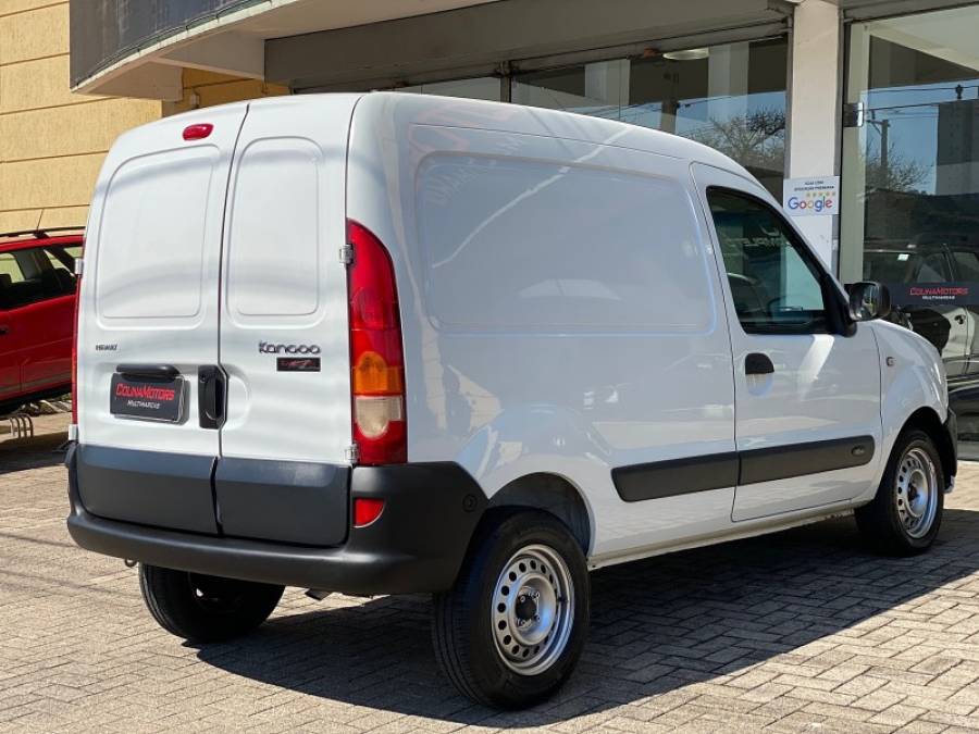 RENAULT - KANGOO - 2018/2018 - Branca - R$ 58.900,00