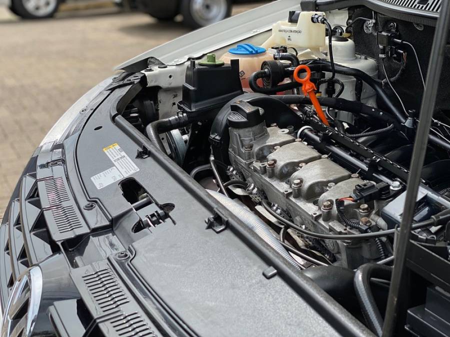 VOLKSWAGEN - POLO - 2012/2013 - Branca - R$ 47.900,00