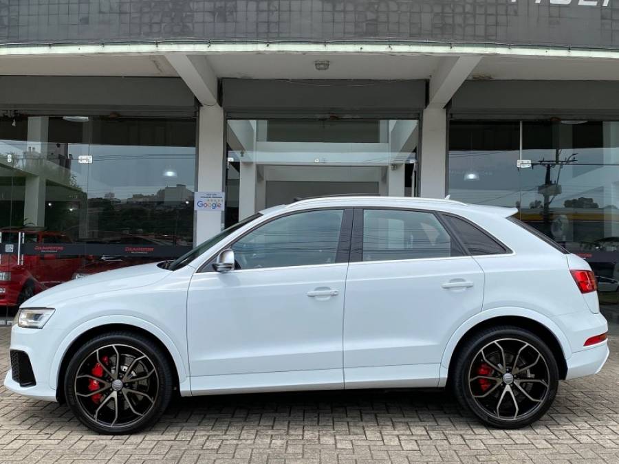 AUDI - RS Q3 - 2016/2016 - Branca - R$ 198.900,00