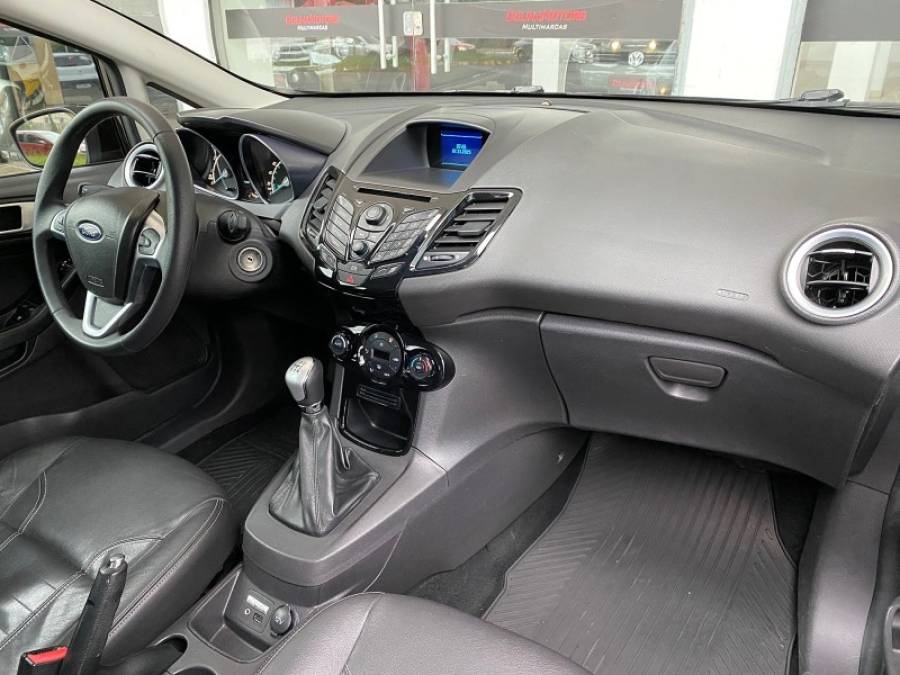 FORD - FIESTA - 2014/2014 - Preta - R$ 47.900,00