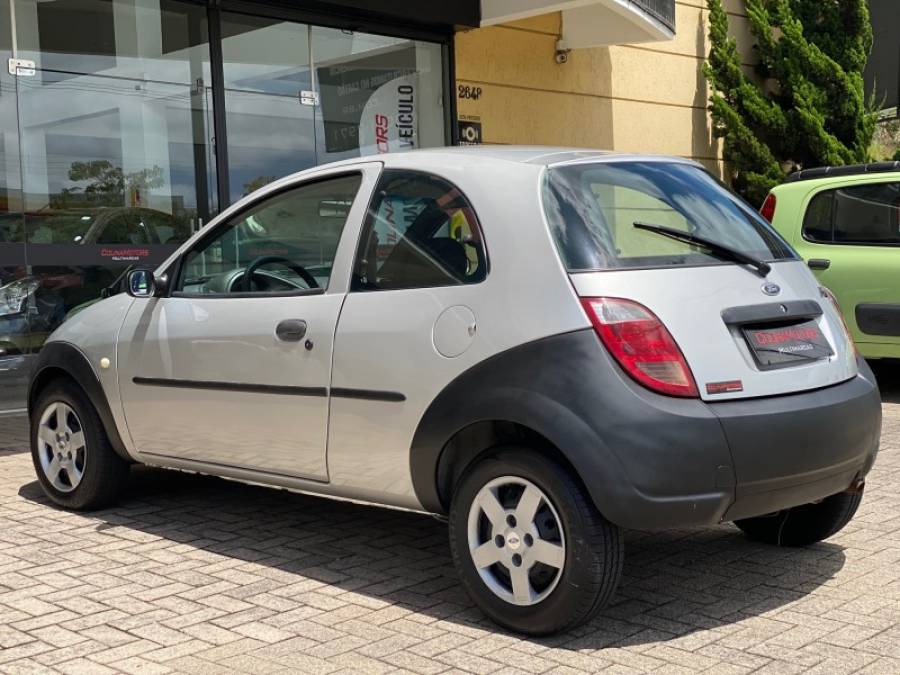 FORD - KA - 2005/2005 - Prata - R$ 16.900,00